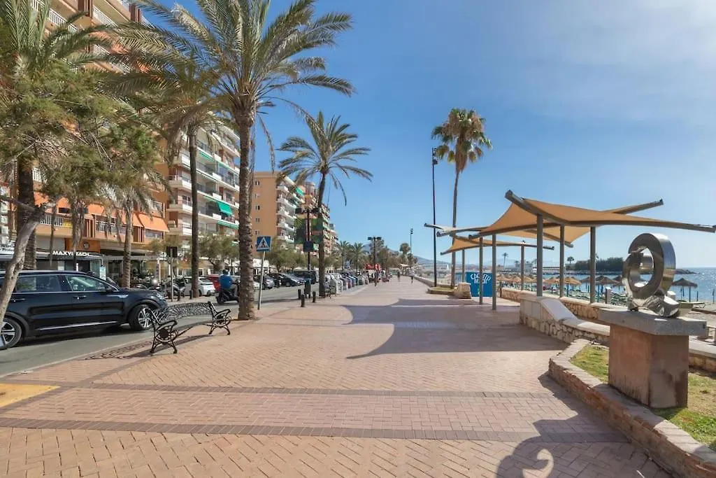 Beautiful 2Br - 20 Meters From Beach - In City Center フエンヒロラ 0*,